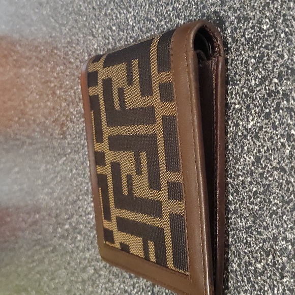 Fendi Mens Wallet - Picture 10 of 12